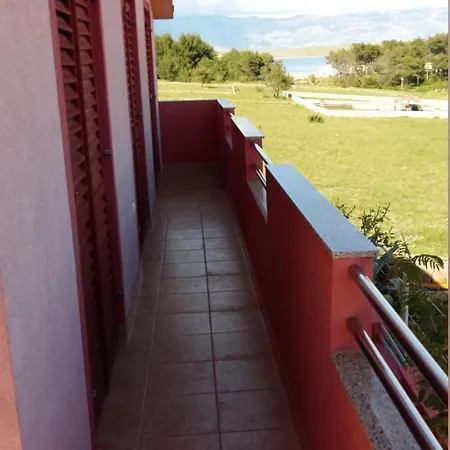 דירה Ema Erste Etage Mit Offener Terrasse By Interhome *