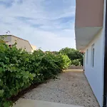 Ema Erste Etage Mit Offener Terrasse By Interhome *