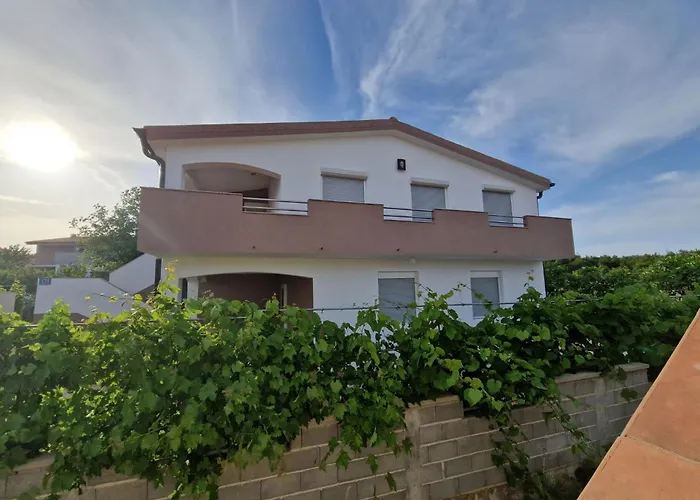 Apartman Ema Erste Etage Mit Offener Terrasse By Interhome Vir